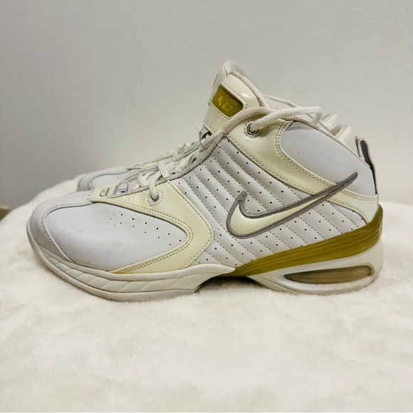 nike volleyball shoes size 11